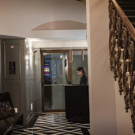 The Frame Szálloda 4*